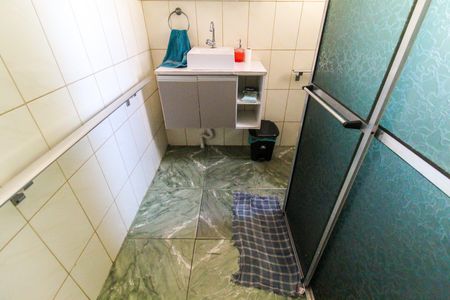 Casa à venda com 240m², 6 quartos e 2 vagasBanheiro