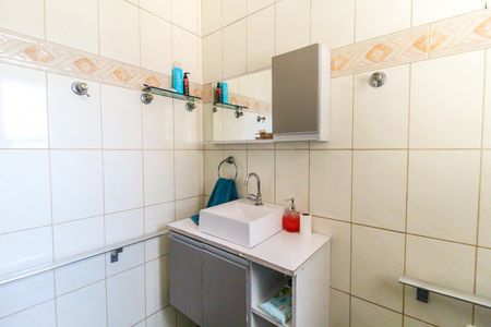 Casa à venda com 240m², 6 quartos e 2 vagasBanheiro