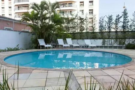 Apartamento à venda com 215m², 4 quartos e 3 vagas