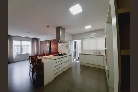 Cozinha de casa à venda com 3 quartos, 236m² em Olímpico, São Caetano do Sul