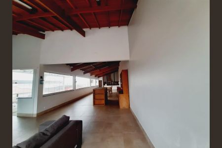 Área externa de casa à venda com 3 quartos, 236m² em Olímpico, São Caetano do Sul