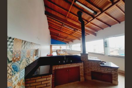 Área externa de casa à venda com 3 quartos, 236m² em Olímpico, São Caetano do Sul