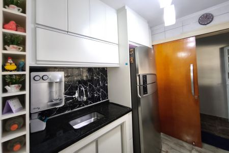 Casa à venda com 110m², 2 quartos e 2 vagasCozinha