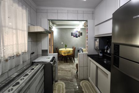 Casa à venda com 110m², 2 quartos e 2 vagasCozinha