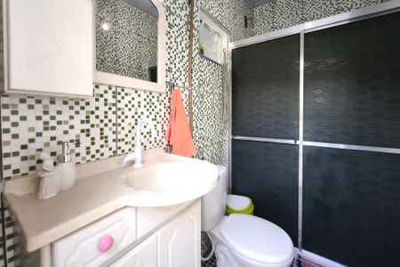 Casa à venda com 110m², 2 quartos e 2 vagasLavabo