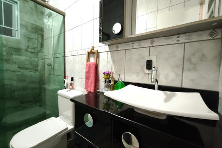 Casa à venda com 110m², 2 quartos e 2 vagasBanheiro