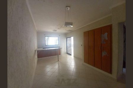 Casa à venda com 107m², 3 quartos e 2 vagas