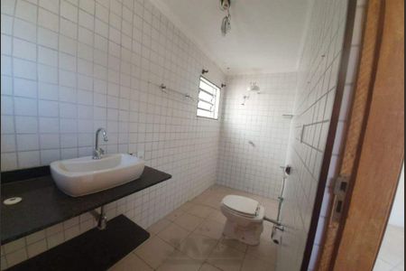 Casa à venda com 107m², 3 quartos e 2 vagas