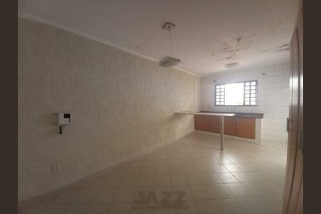 Casa à venda com 107m², 3 quartos e 2 vagas
