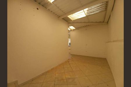 Casa à venda com 107m², 3 quartos e 2 vagas
