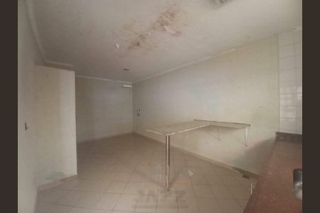 Casa à venda com 107m², 3 quartos e 2 vagas