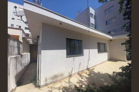 Casa à venda com 107m², 3 quartos e 2 vagas