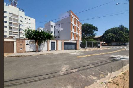 Casa à venda com 107m², 3 quartos e 2 vagas
