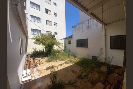 Casa à venda com 107m², 3 quartos e 2 vagas
