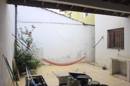 Casa para alugar com 247m², 4 quartos e 3 vagasQuintal e lavanderia 