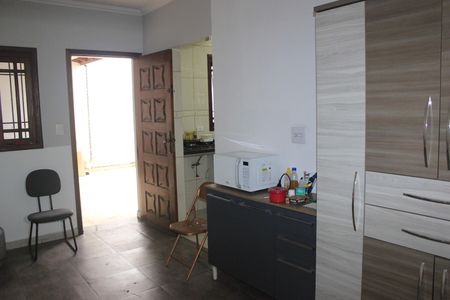 Casa para alugar com 247m², 4 quartos e 3 vagasSala de jantar 