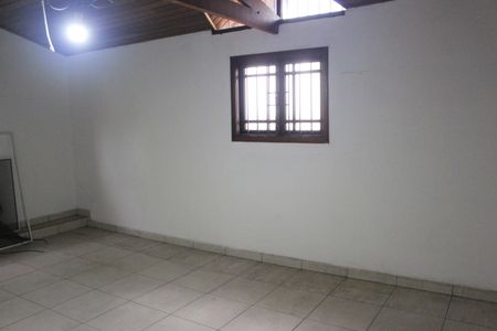 Casa para alugar com 247m², 4 quartos e 3 vagasSótão 
