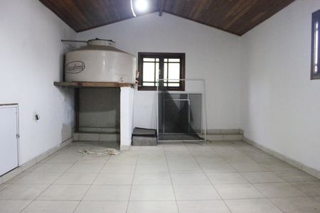 Casa para alugar com 247m², 4 quartos e 3 vagasSótão 