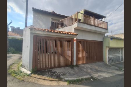 Casa para alugar com 247m², 4 quartos e 3 vagasFachada 