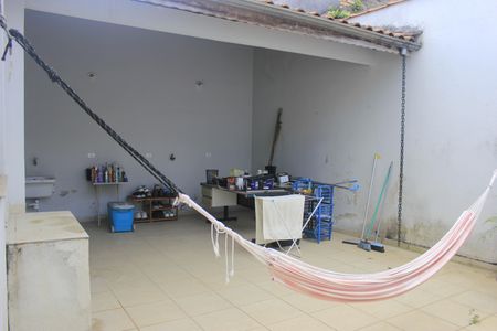 Casa para alugar com 247m², 4 quartos e 3 vagasQuintal e lavanderia 