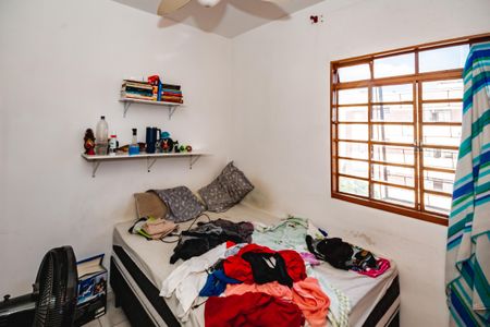 Apartamento à venda com 2 quartos, 60m² em Serrano, Belo Horizonte