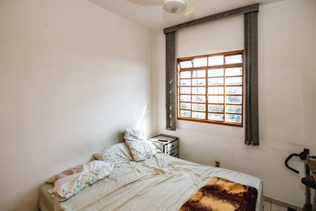 Apartamento à venda com 2 quartos, 60m² em Serrano, Belo Horizonte