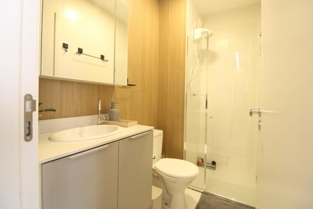 Banheiro de apartamento à venda com 2 quartos, 33m² em Jurubatuba, São Paulo