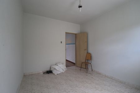 Quarto 2 de casa à venda com 2 quartos, 80m² em Vila Vitória, Santo André