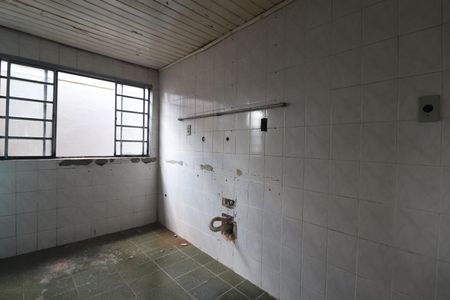 Casa à venda com 80m², 2 quartos e 2 vagasEscritório