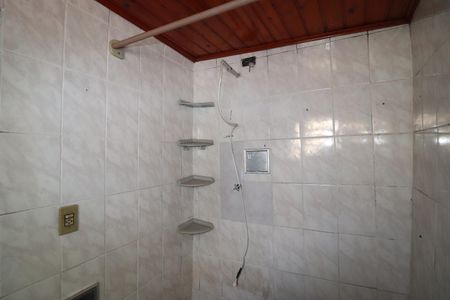Casa à venda com 80m², 2 quartos e 2 vagasBanheiro Quarto 1 suíte