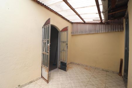 Casa à venda com 80m², 2 quartos e 2 vagasÁrea de Serviço