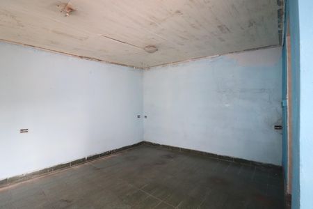 Casa à venda com 80m², 2 quartos e 2 vagasQuarto 1 suíte