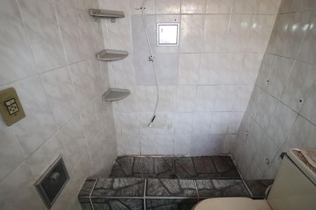 Casa à venda com 80m², 2 quartos e 2 vagasBanheiro Quarto 1 suíte