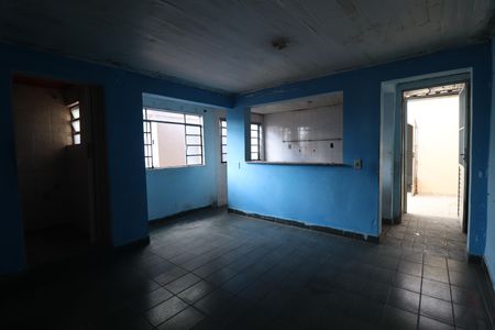 Casa à venda com 80m², 2 quartos e 2 vagasQuarto 1 suíte