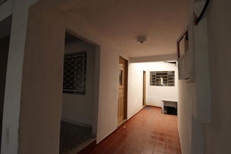 Casa à venda com 80m², 2 quartos e 2 vagasQuintal