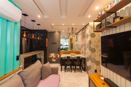 Sala  de apartamento para alugar com 2 quartos, 49m² em Centro, Osasco