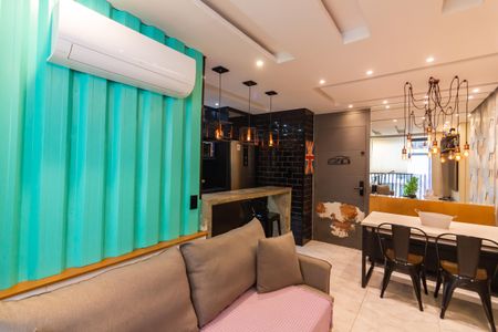 Sala  de apartamento para alugar com 2 quartos, 49m² em Centro, Osasco