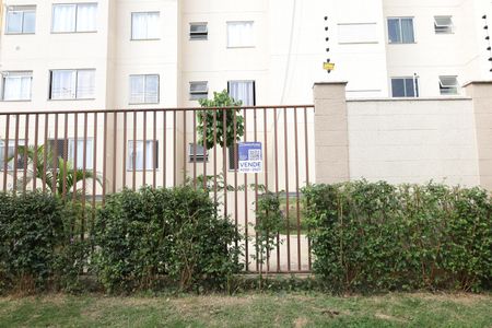 Apartamento à venda com 41m², 2 quartos e sem vagaPlaca instalada na fachada do condomínio - Código da placa: VAIO - 737