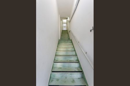 Studio para alugar com 30m², 1 quarto e sem vagaEscada