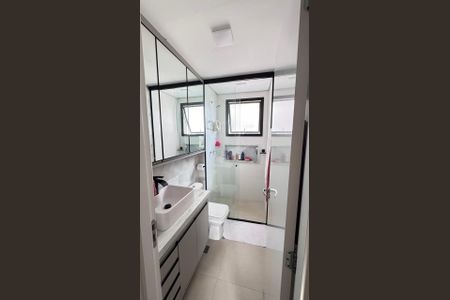 Apartamento para alugar com 67m², 2 quartos e 2 vagasBanheiro