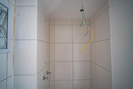 Apartamento à venda com 48m², 2 quartos e 1 vaga Apartamento à venda com 48m², 2 quartos e 1 vagaBanheiro