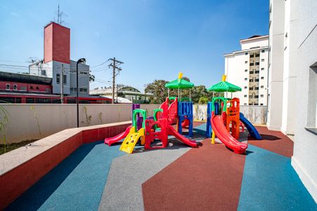 Apartamento à venda com 48m², 2 quartos e 1 vaga Apartamento à venda com 48m², 2 quartos e 1 vagaÁrea comum - Playground