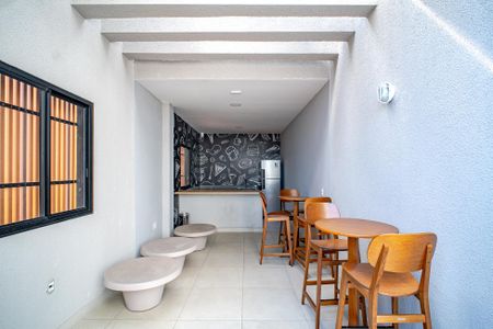 Apartamento à venda com 48m², 2 quartos e 1 vaga Apartamento à venda com 48m², 2 quartos e 1 vagaÁrea comum - Salão de festas