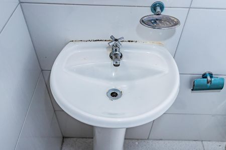 Banheiro de kitnet/studio para alugar com 1 quarto, 30m² em Freguesia do Ó, São Paulo