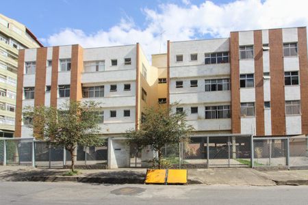 Apartamento à venda com 102m², 3 quartos e 2 vagasFachada