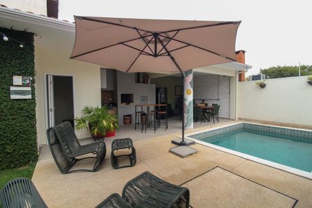 Casa para alugar com 300m², 3 quartos e 4 vagasQuintal