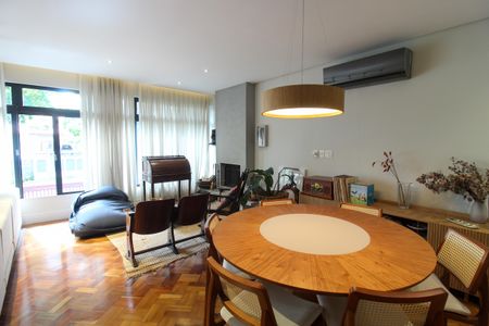 Sala de Jantar de casa para alugar com 3 quartos, 300m² em Caxingui, São Paulo