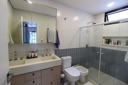 Casa para alugar com 300m², 3 quartos e 4 vagasBanheiro do Quarto 3