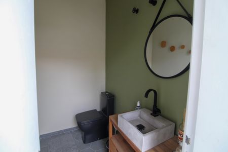 Casa para alugar com 300m², 3 quartos e 4 vagasBanheiro de serviço