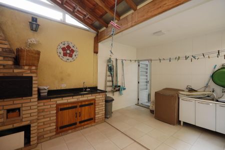 Casa para alugar com 170m², 3 quartos e 3 vagasQuintal / Churrasqueira / Área de Serviço